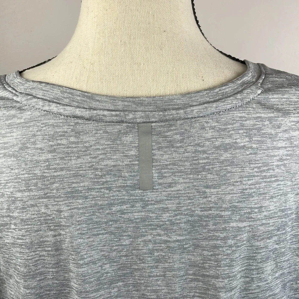 FILA Sport Shirt SZ L Short Sleeve Stretchy Comfortable Active Wear Colorful - Picture 10 of 11